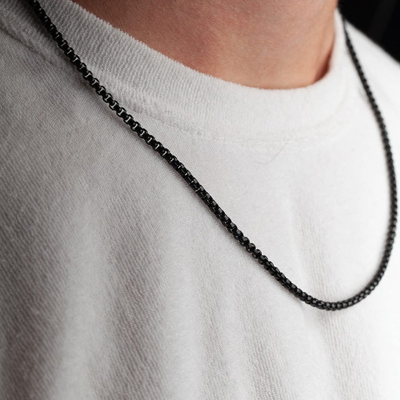 Model Wearing 3mm Black stainless steel round Box Chain