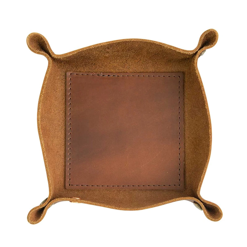 https://www.thesimplemanstore.com/cdn/shop/files/LeathervaletTray_Saddle_TheSimpleMan_800x800.webp?v=1700009192