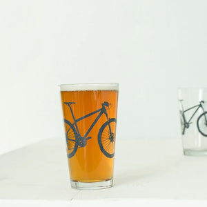 Mountain bike screen printed beer pint in black