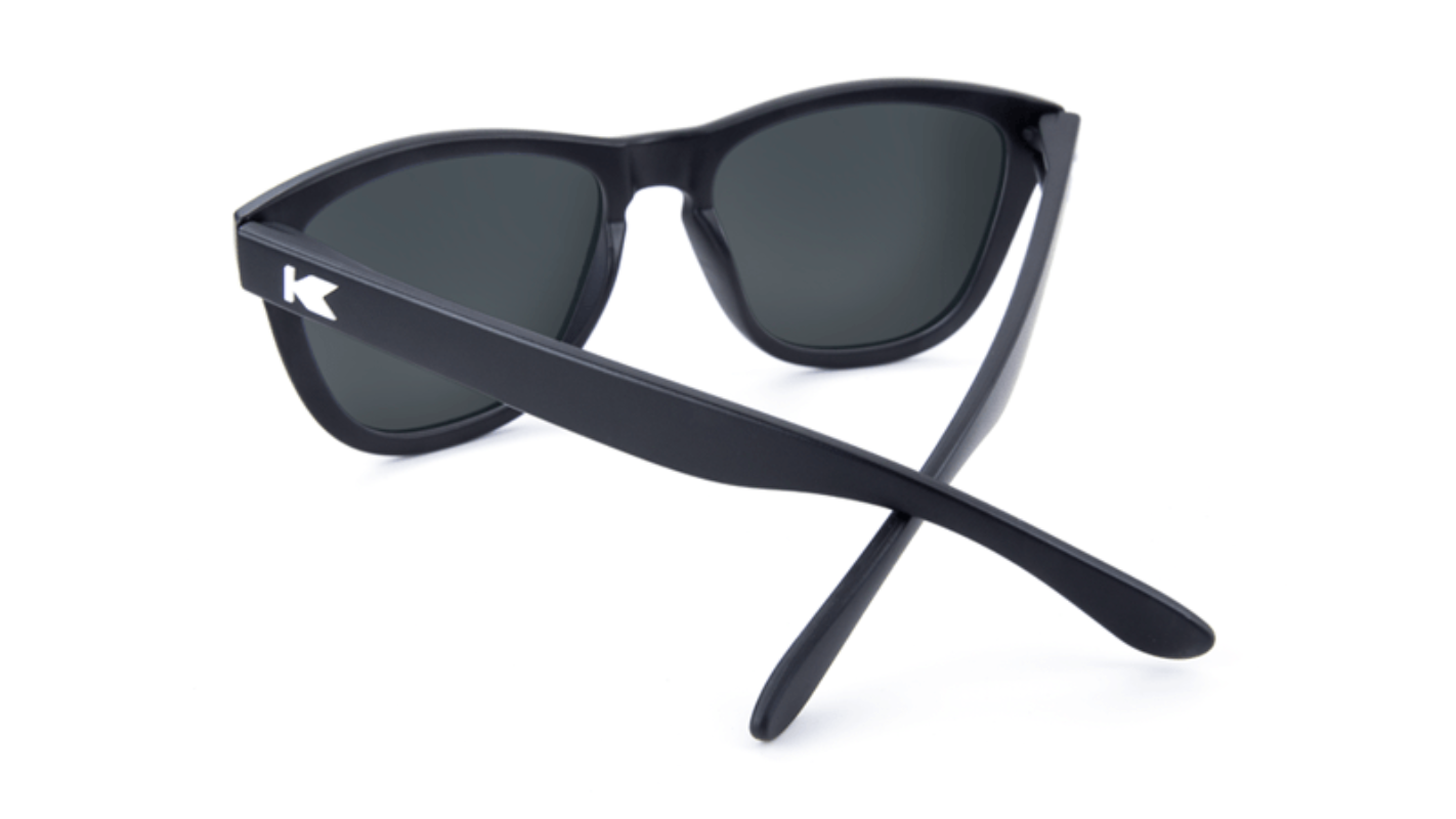 Unisex sunglasses under 2000 for pocket friendly styles